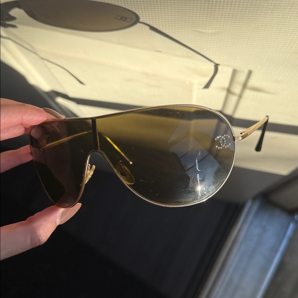 Chanel crystal CC shield sunglasses - Picture 11 of 13